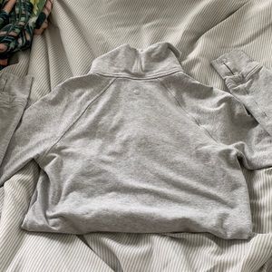 Lululemon pullover